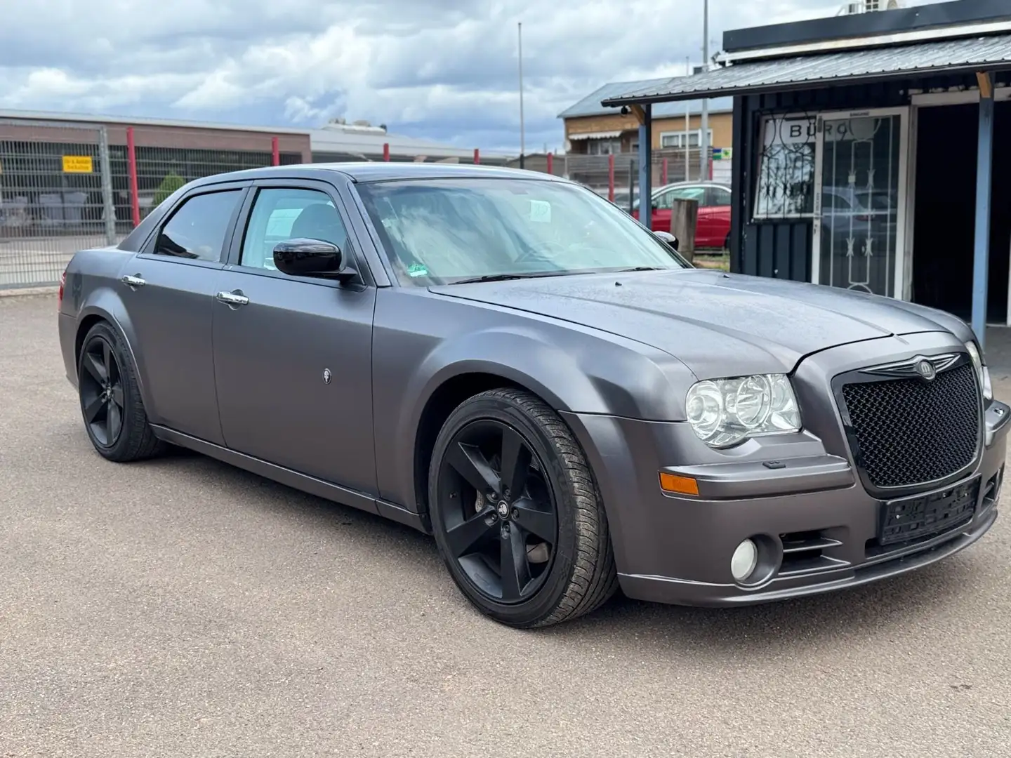 Chrysler 300C SRT 8 6.1 L   03/2027 - 2