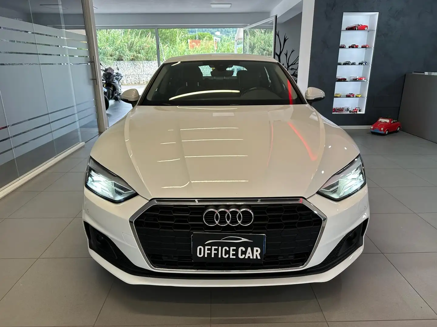 Audi A5 Sportback 40 2.0 g-tron Business Advanced Bianco - 2
