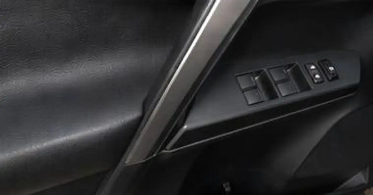 Toyota RAV 4 photo Toyota RAV 4