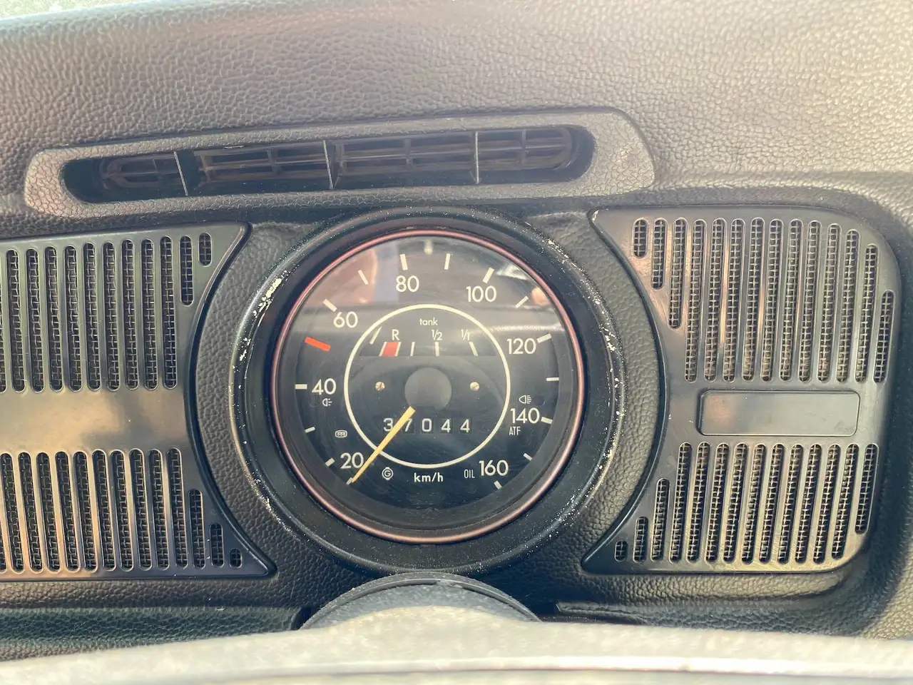 Volkswagen Maggiolino 1302 Cabrio vetro piatto, foto 10