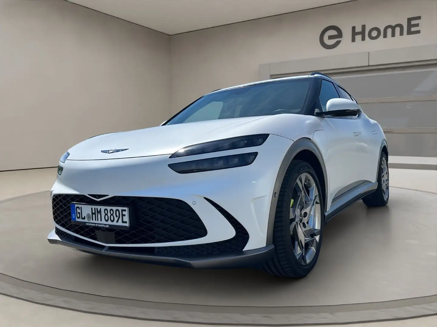 Genesis GV60 Sport Plus Белый - 2