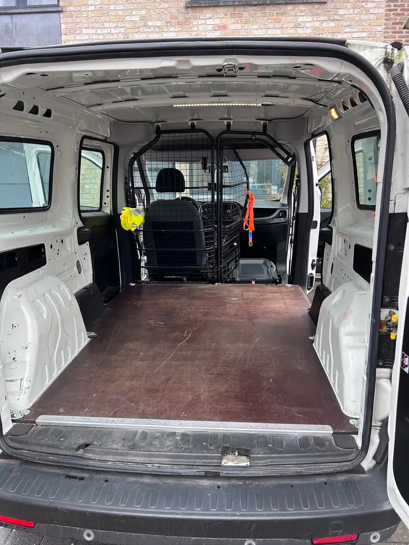 Fiat Doblo 1.4i Base Blanc - 2