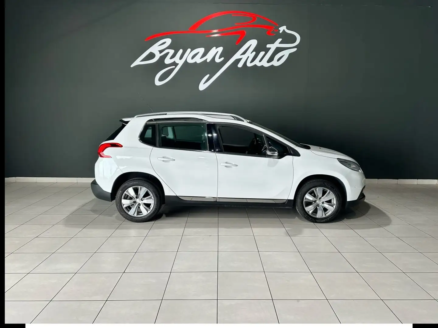 Peugeot 2008 1.2 puretech 12v Allure ( PER NEOPATENTATI) - 1