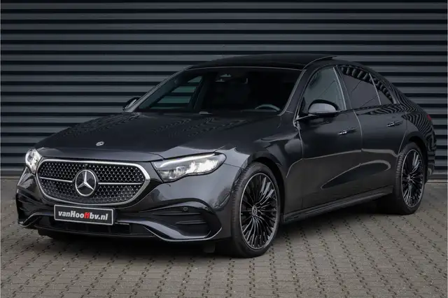 Mercedes-Benz E 220 220d 4 Matic AMG Line Nightpakket - Pano