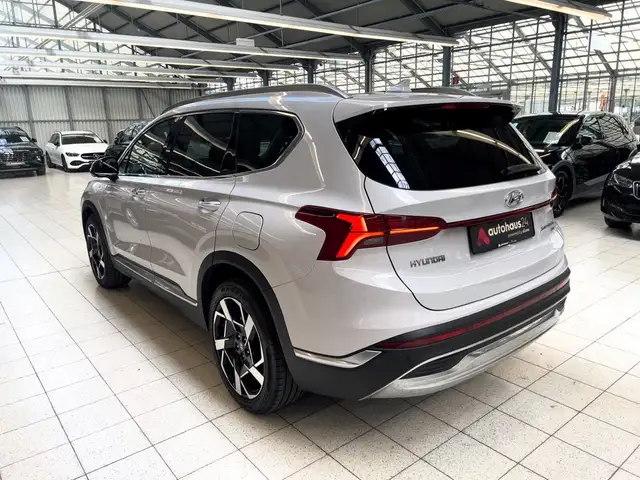 Hyundai Santa Fe view 4
