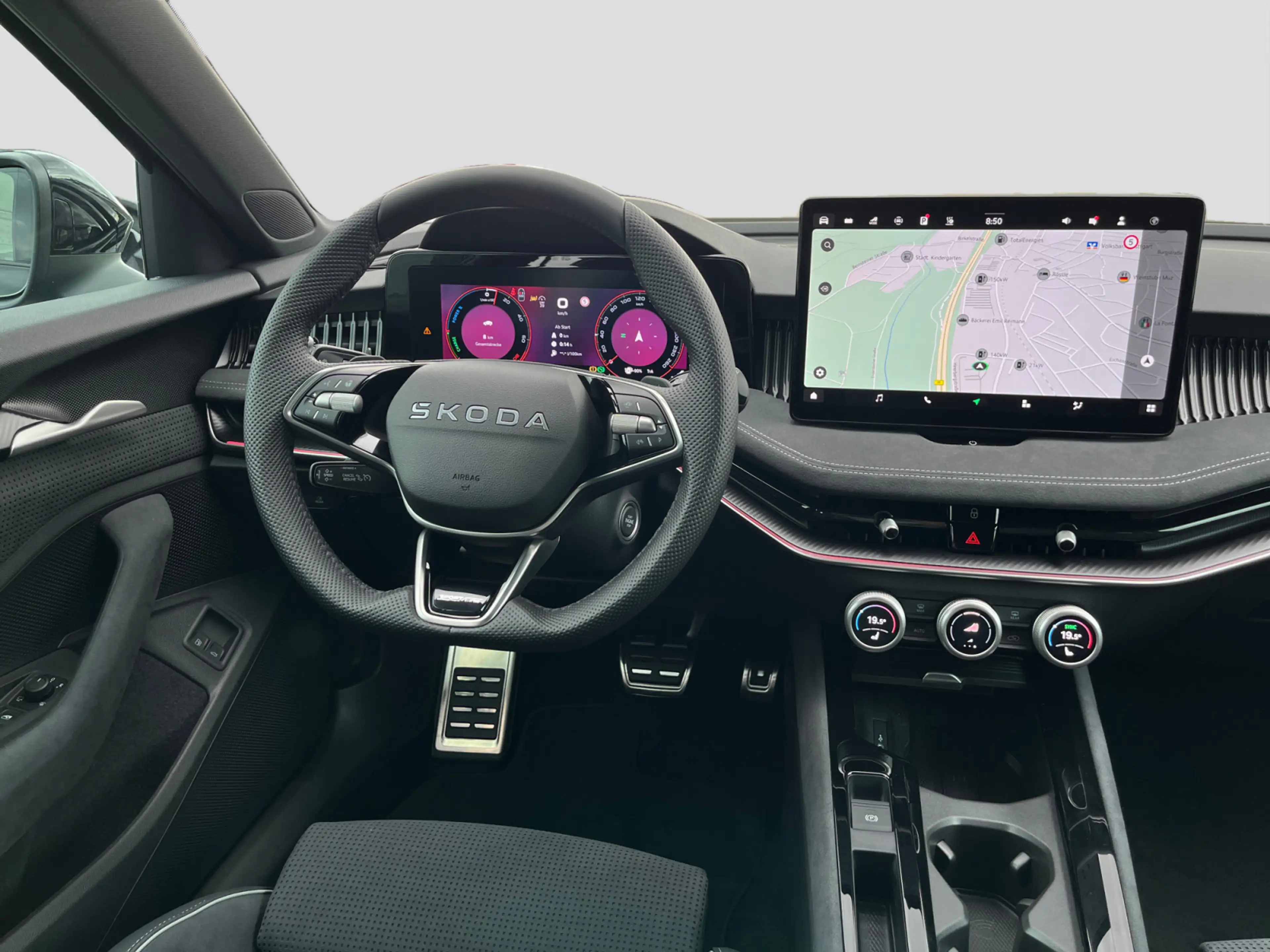 Skoda Superb Combi Sportline 1,5 TSI iV pACC HuD AHK — photo 6