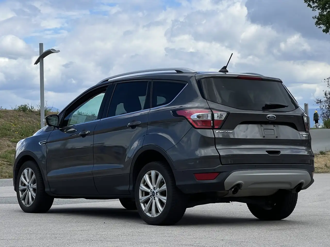 Ford Escape снимка Ford Escape