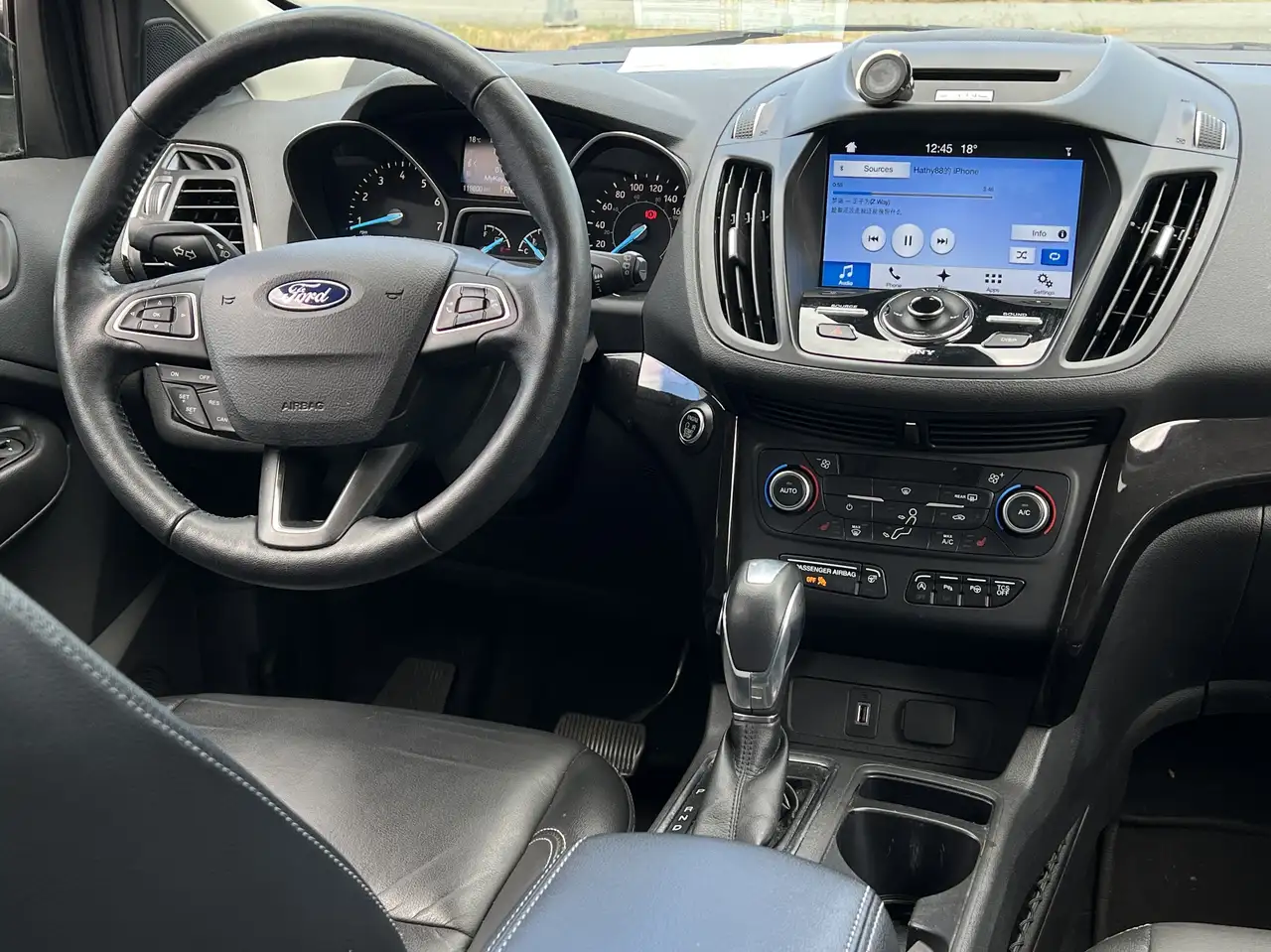 Ford Escape снимка Ford Escape