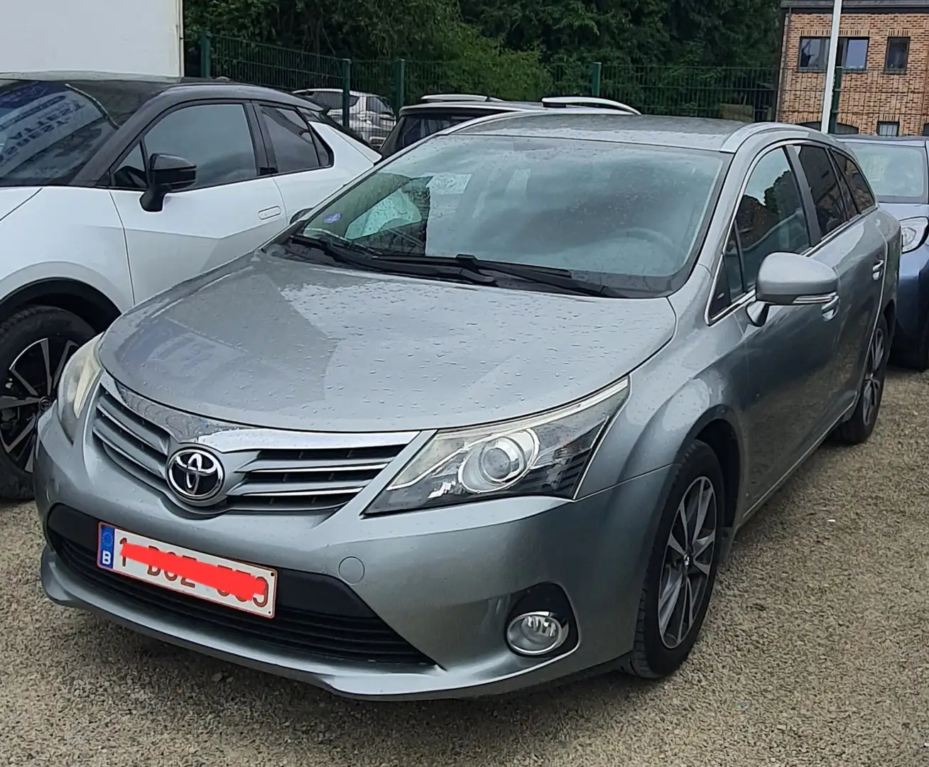 Toyota Avensis 1.6i VVT-i 16v Linea Terra - 1