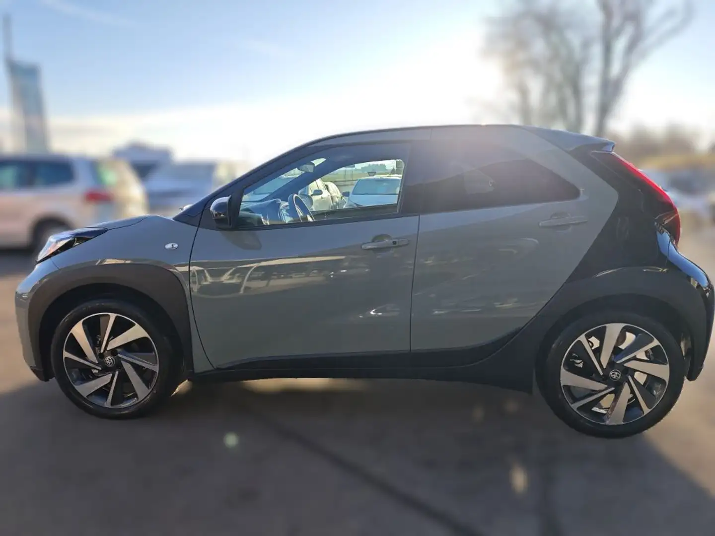 Toyota Aygo X S-CVT Explore Groen - 2