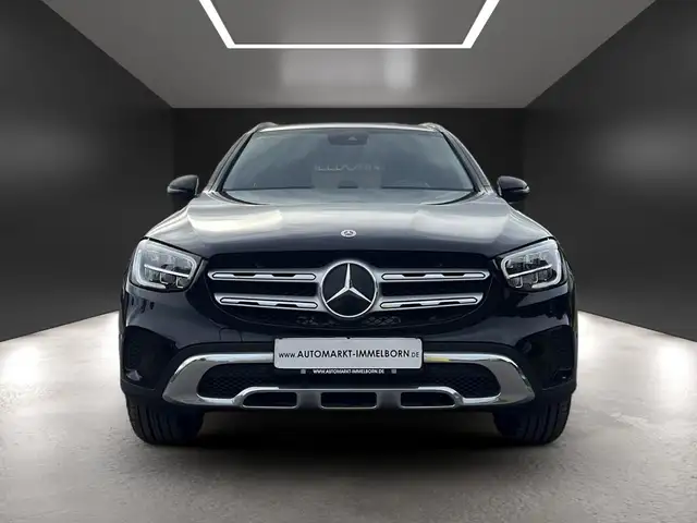 Mercedes-Benz GLC view 9