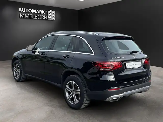 Mercedes-Benz GLC view 6