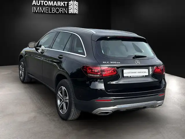 Mercedes-Benz GLC view 5
