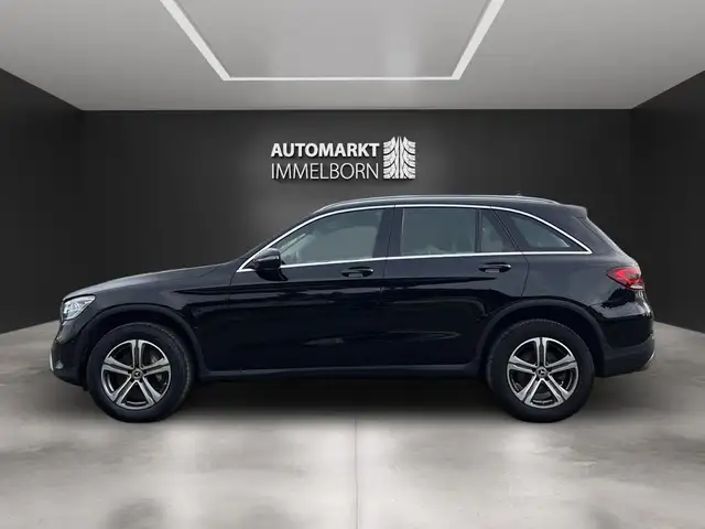 Mercedes-Benz GLC view 11
