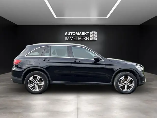 Mercedes-Benz GLC view 12