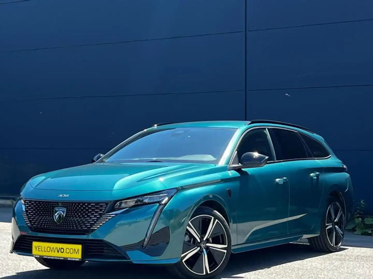 Peugeot 308 GT / Hybrid 136 / SW Vert - 1