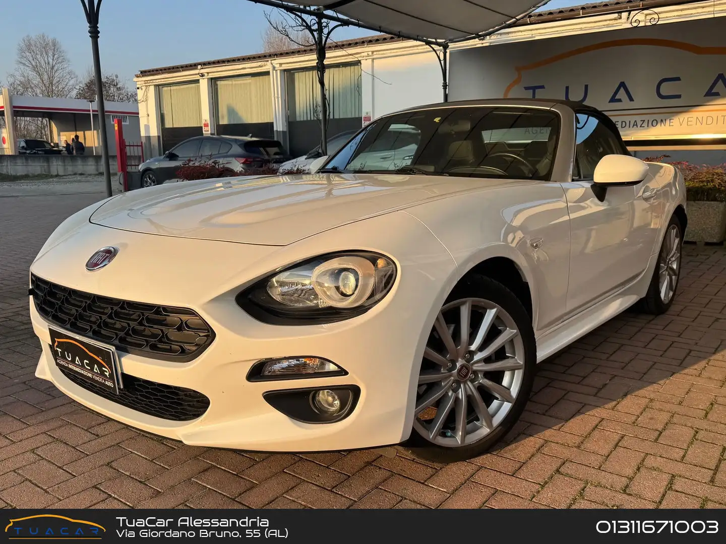 Fiat 124 Spider Lusso 1.4 Multiair Turbo Weiß - 1