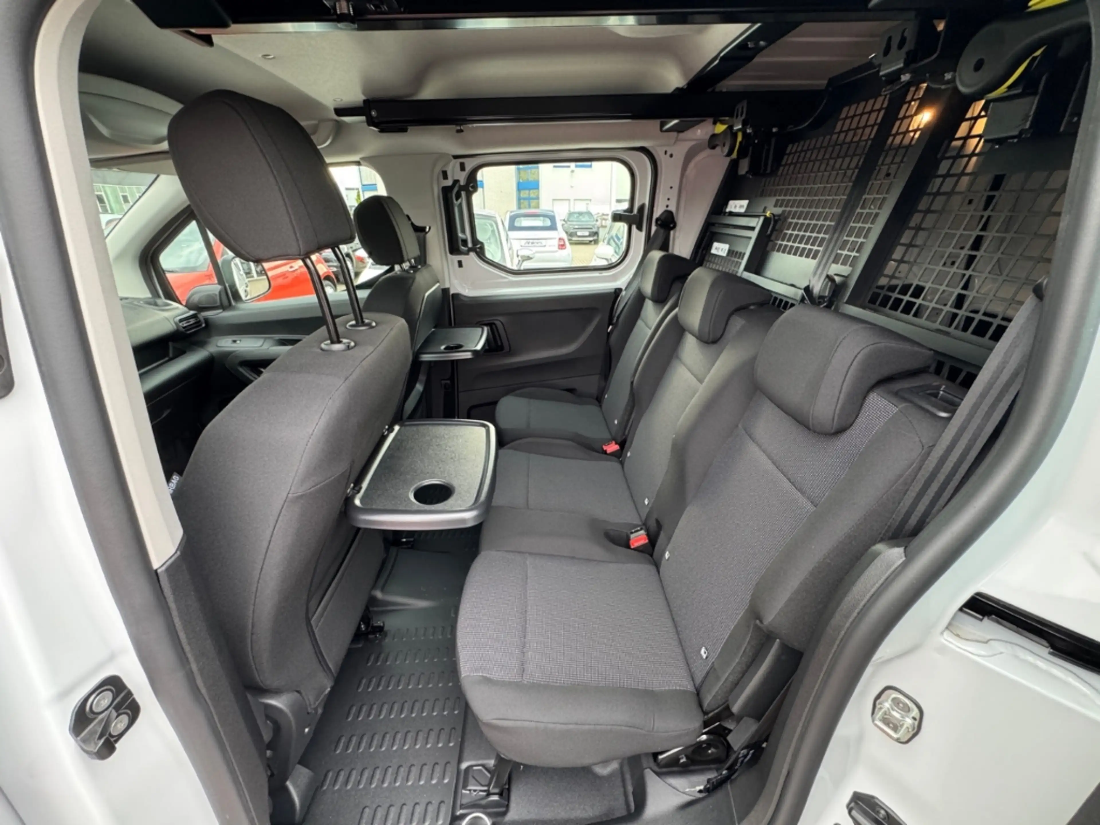 Fiat Doblo Multicab XL+AUTOMATIK+KAMERA+CARPLAY+SHZ+KLIMAAUTO — photo 23
