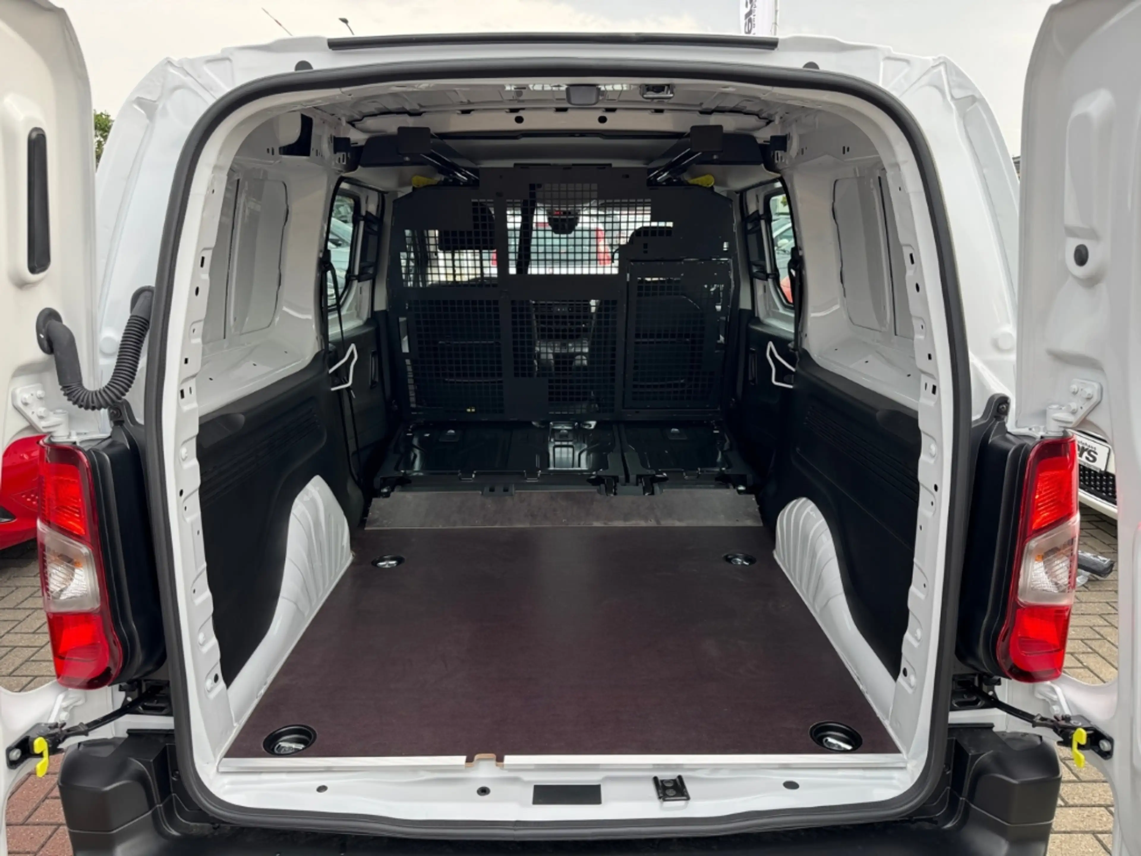 Fiat Doblo Multicab XL+AUTOMATIK+KAMERA+CARPLAY+SHZ+KLIMAAUTO — photo 9