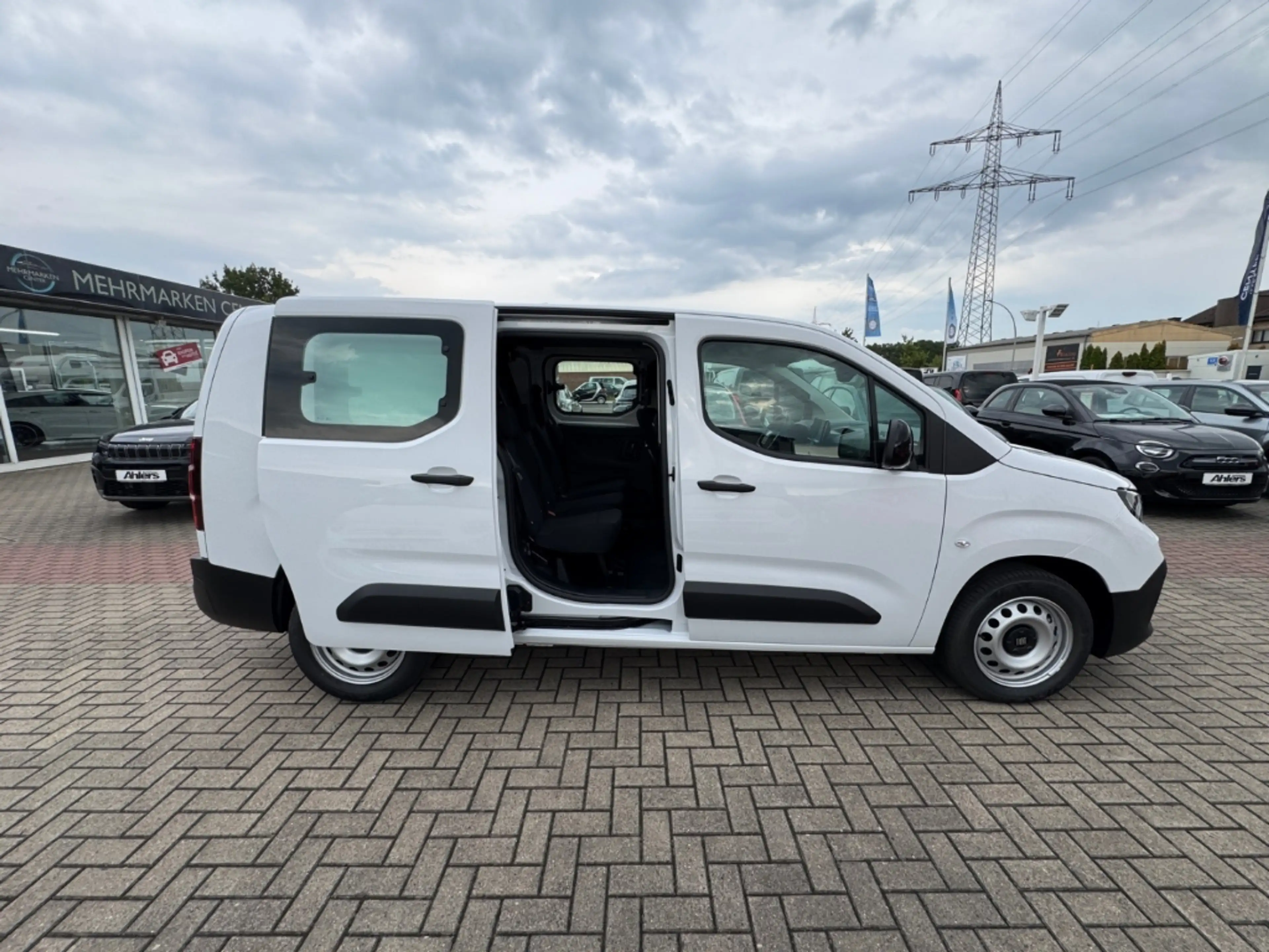 Fiat Doblo Multicab XL+AUTOMATIK+KAMERA+CARPLAY+SHZ+KLIMAAUTO — photo 13