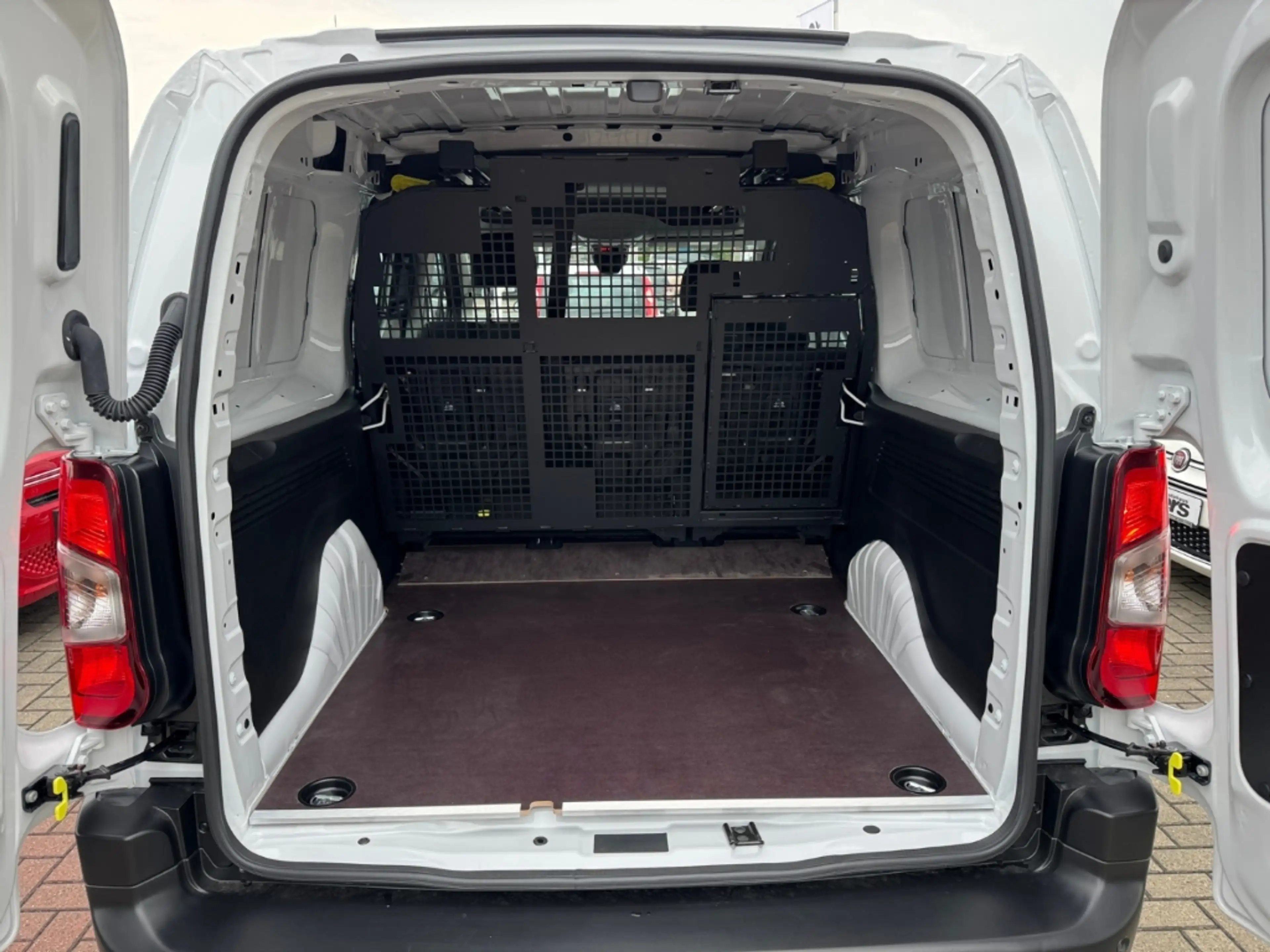 Fiat Doblo Multicab XL+AUTOMATIK+KAMERA+CARPLAY+SHZ+KLIMAAUTO — photo 8
