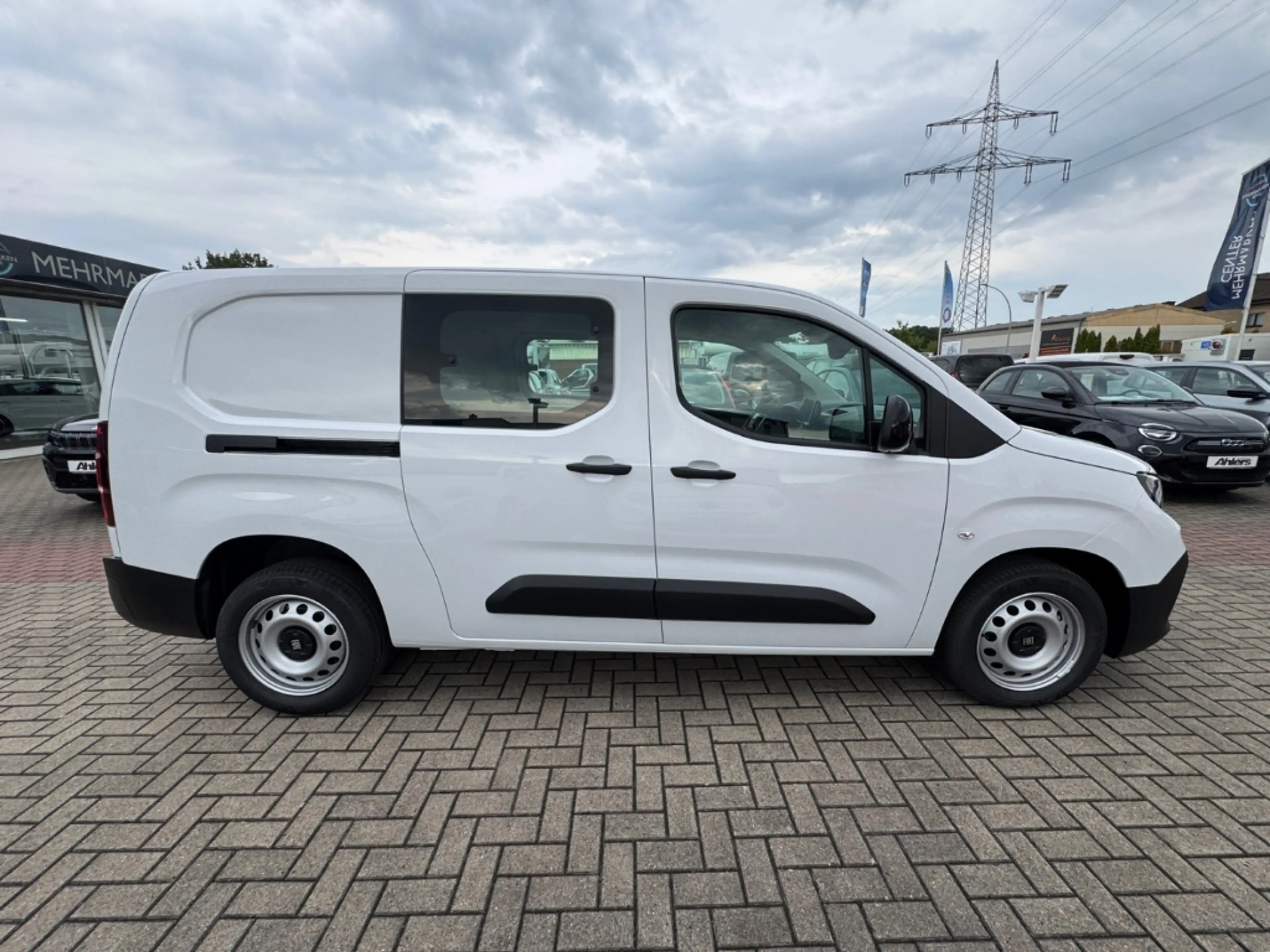 Fiat Doblo Multicab XL+AUTOMATIK+KAMERA+CARPLAY+SHZ+KLIMAAUTO — photo 12