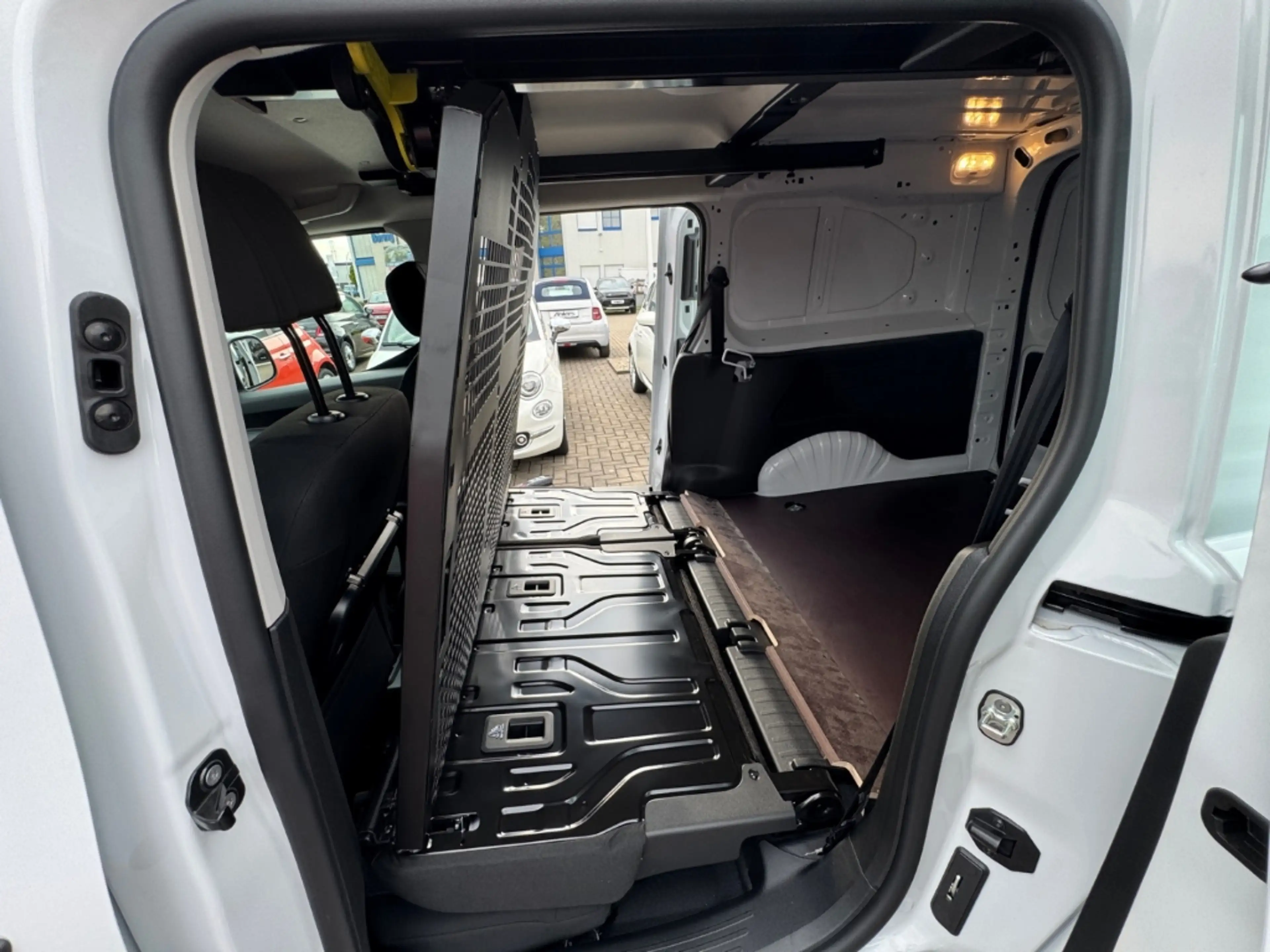 Fiat Doblo Multicab XL+AUTOMATIK+KAMERA+CARPLAY+SHZ+KLIMAAUTO — photo 26