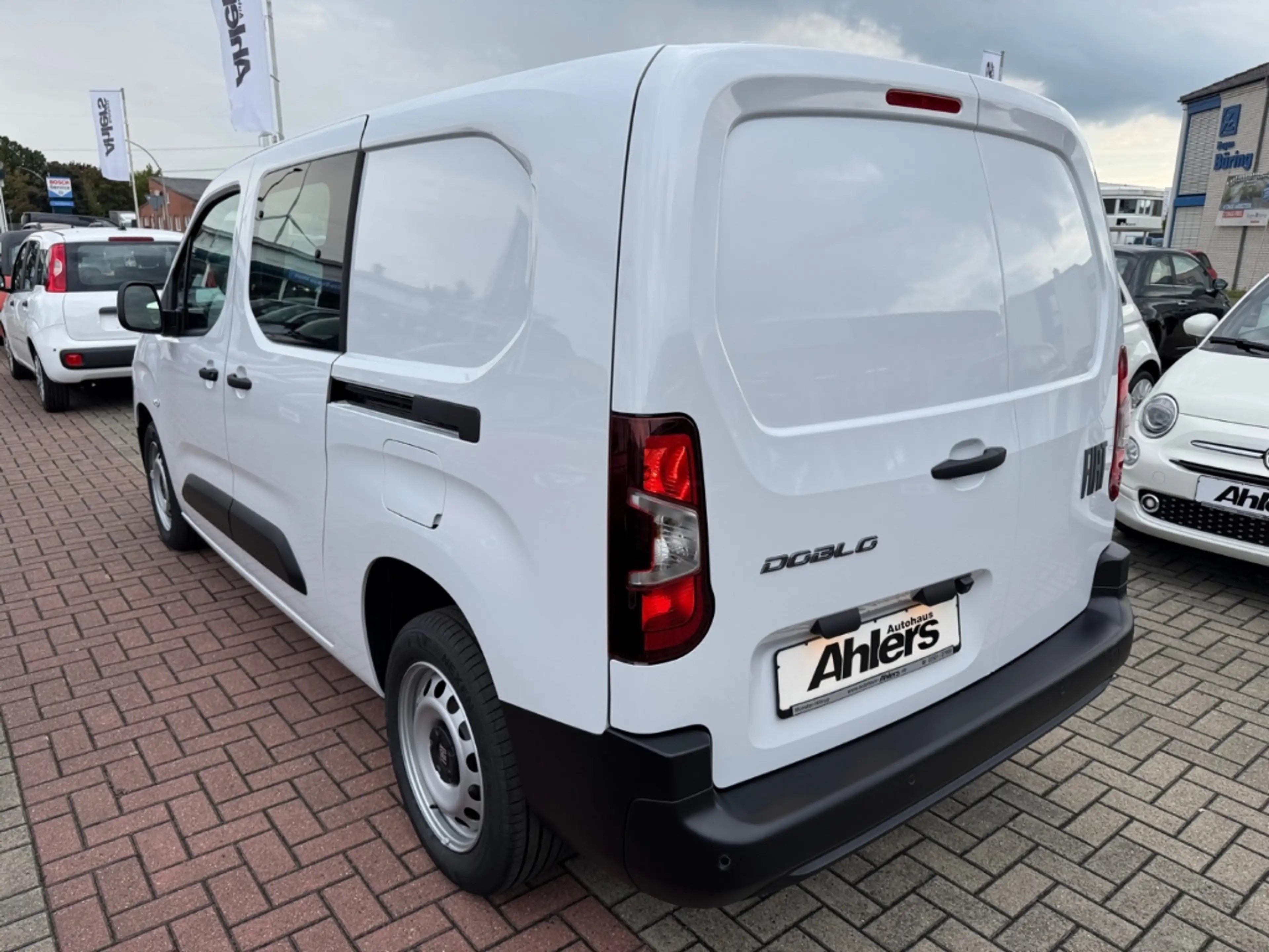 Fiat Doblo Multicab XL+AUTOMATIK+KAMERA+CARPLAY+SHZ+KLIMAAUTO — photo 6