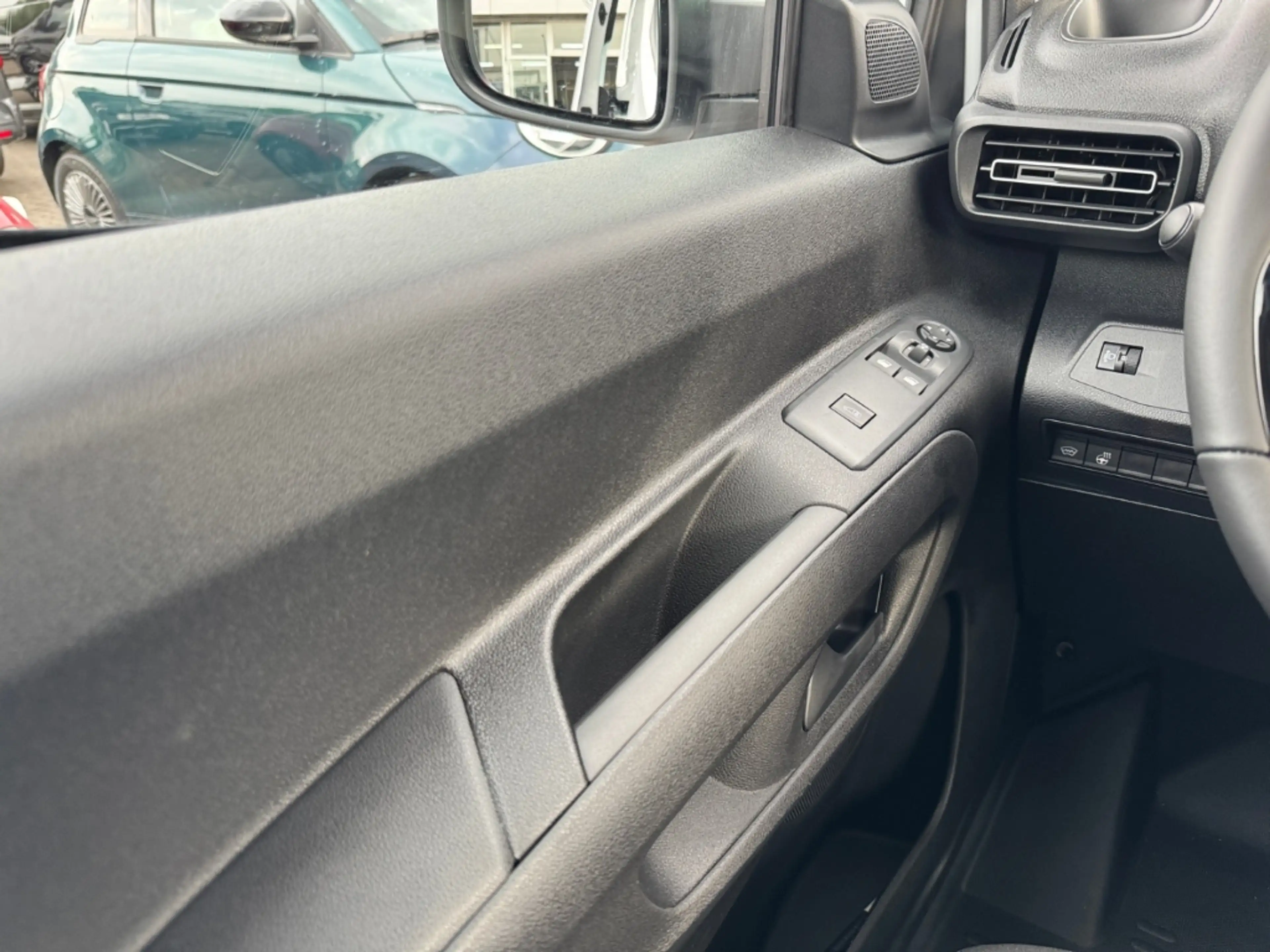 Fiat Doblo Multicab XL+AUTOMATIK+KAMERA+CARPLAY+SHZ+KLIMAAUTO — photo 29