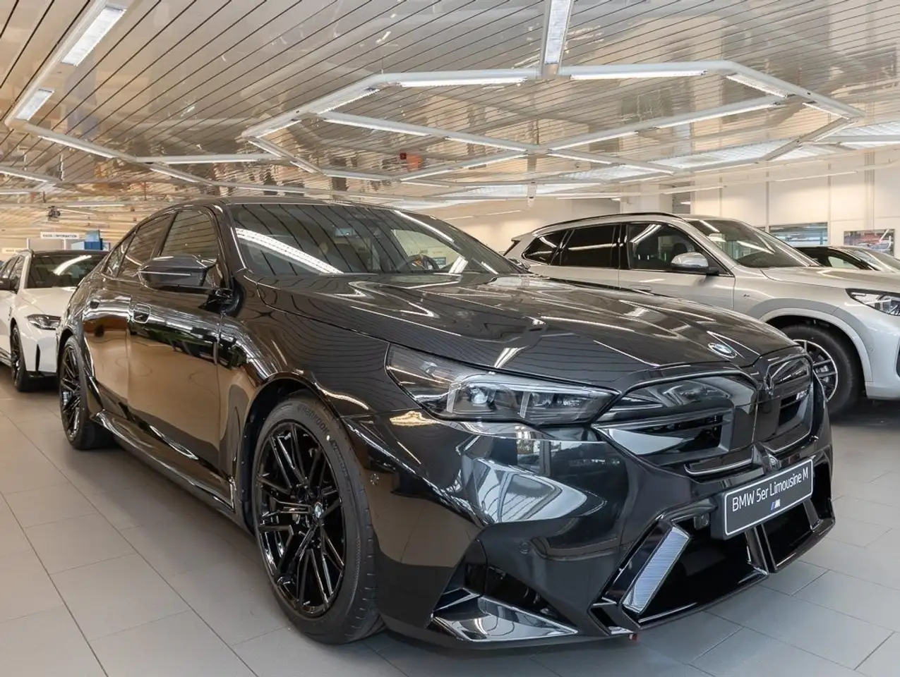 BMW M5 Limousine 0,5% VERSTEUERUNG + Ultimate Package 3