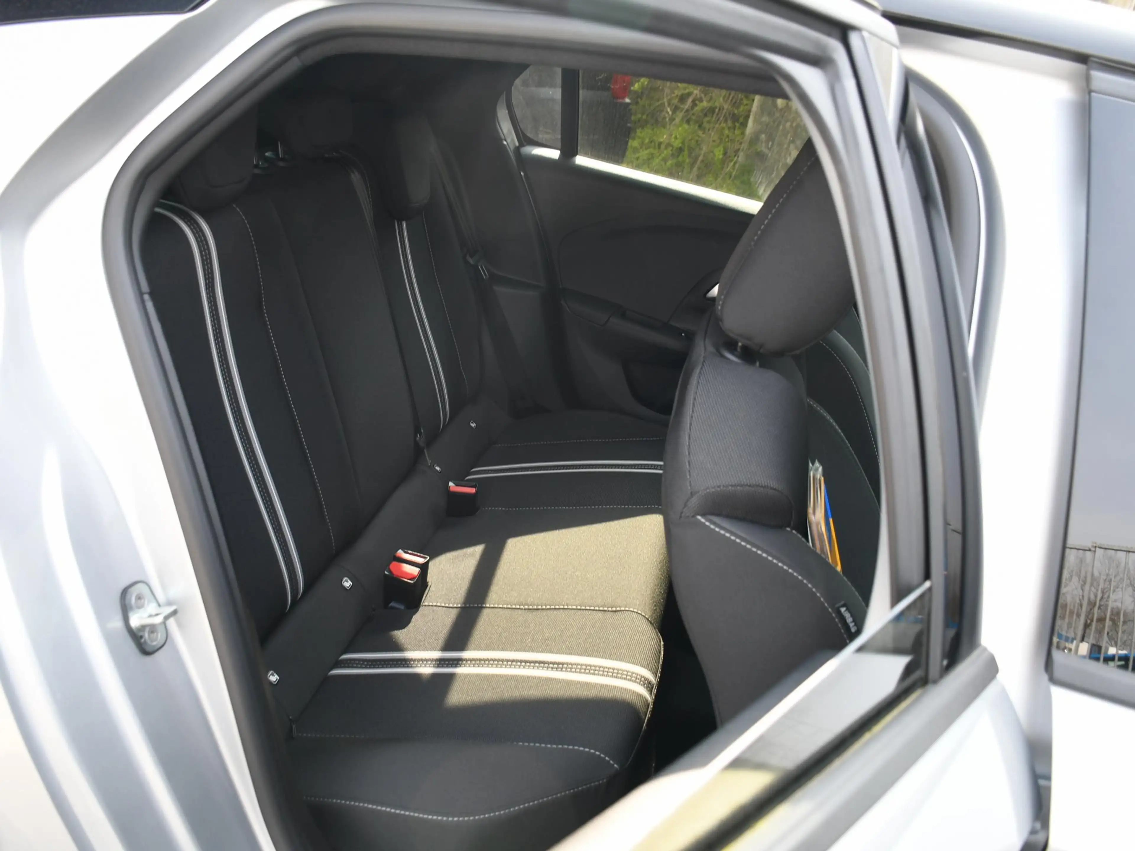 Opel Corsa GS 1.2 Turbo Hybrid 110pk Automaat ADAPT. CC | 16' — photo 12