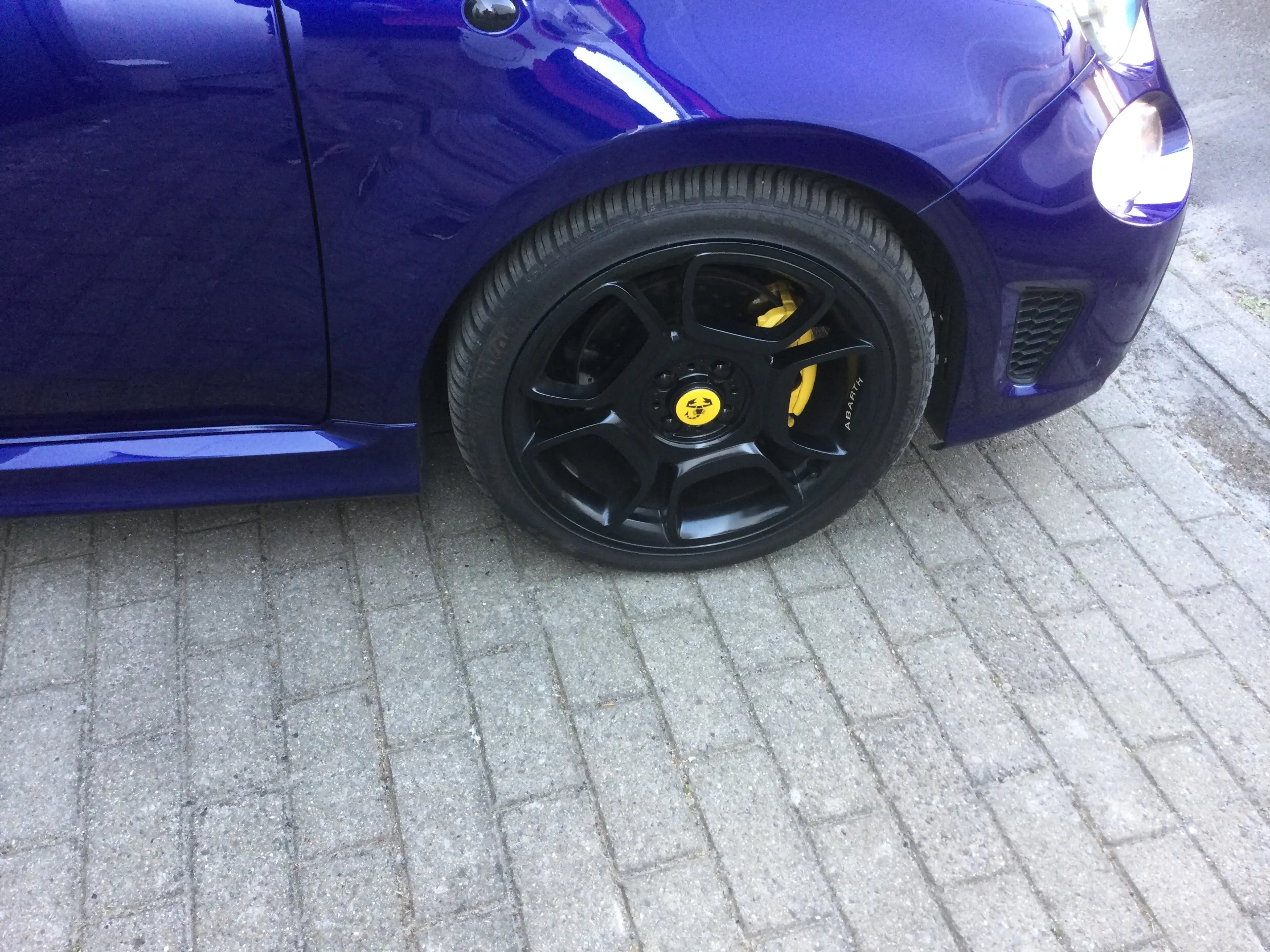 Fiat 595 Abarth 500 1.4 T-Jet Abarth 595 PISTA 70e ANNIVERSAIRE — photo 13
