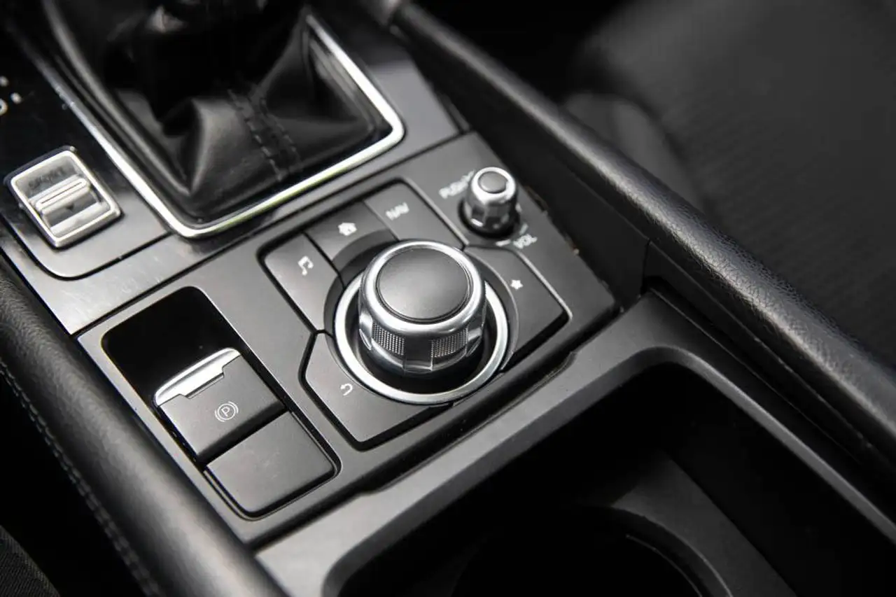 Mazda 3 photo Mazda 3