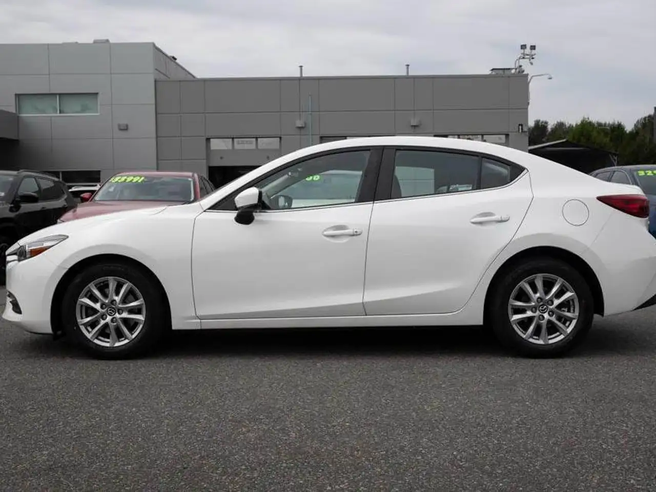 Mazda 3 photo Mazda 3