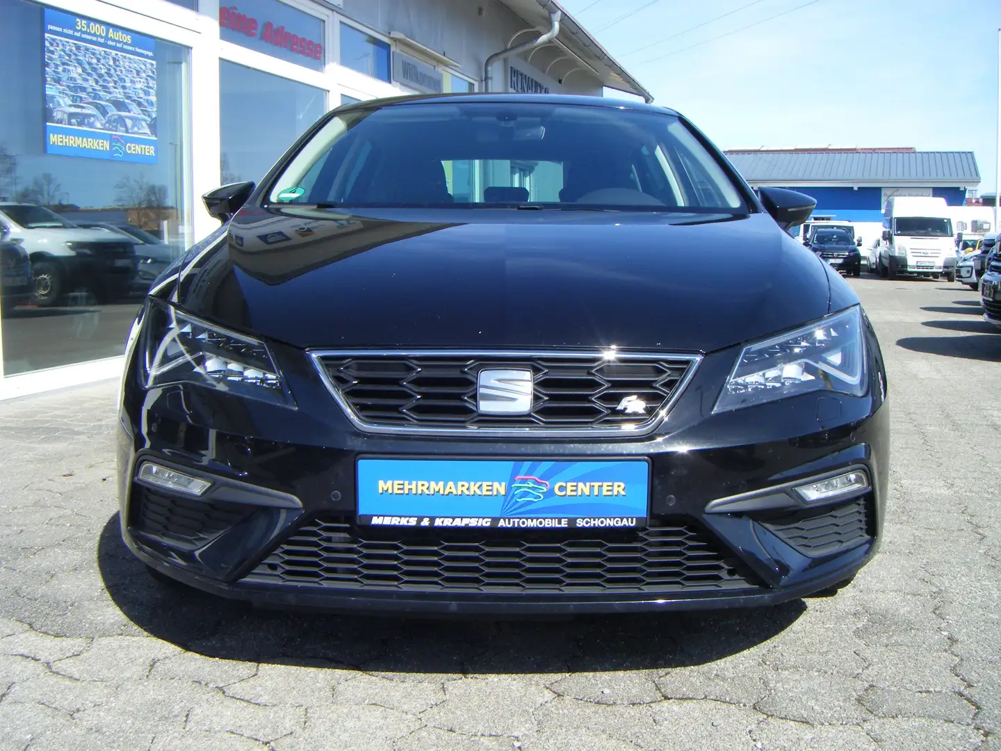 SEAT Leon FR *CLIMATRONIC*SITZHZG*NAVI*PDC V+H*LED* Zwart - 2