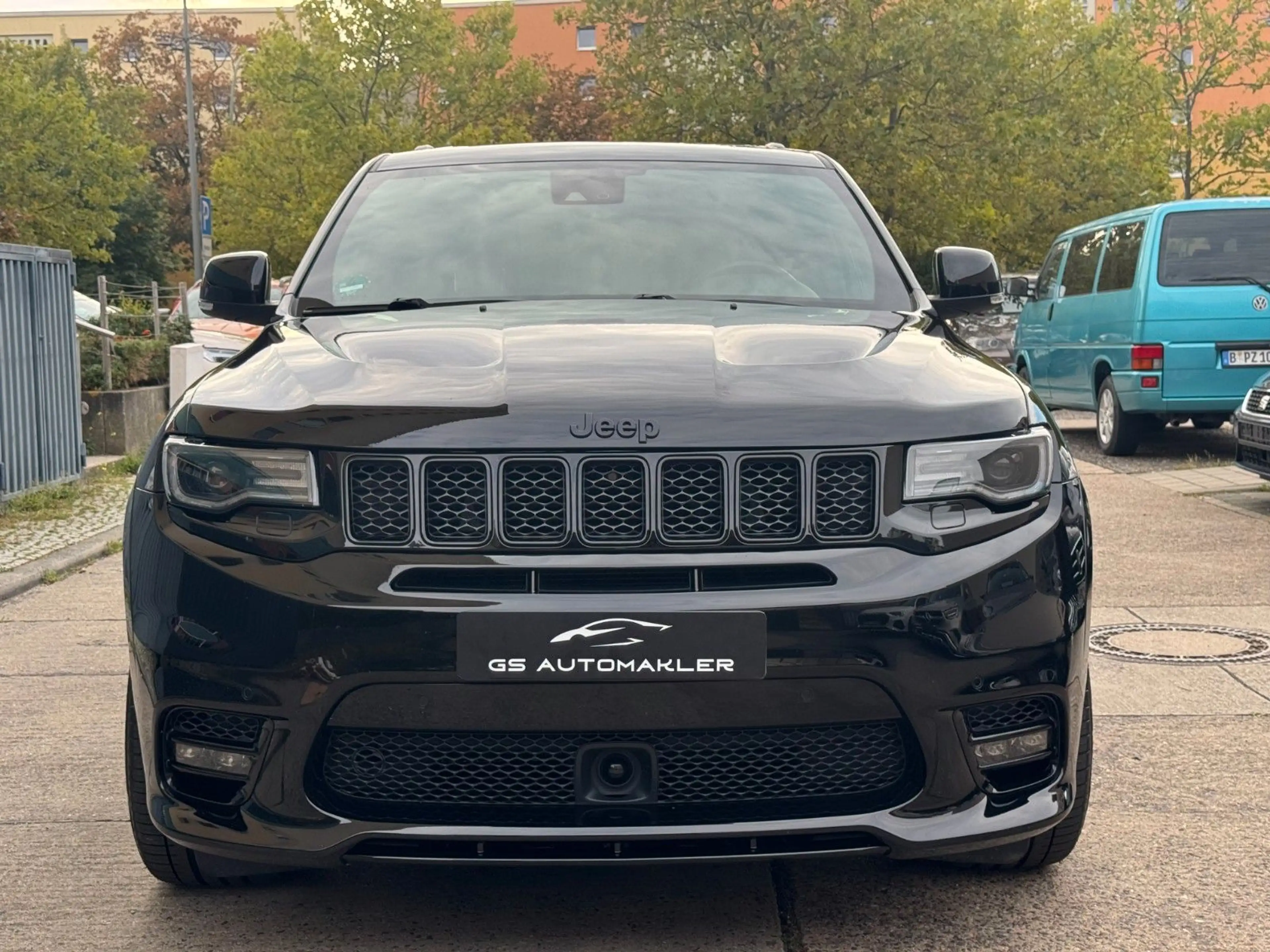 Jeep Grand Cherokee 6.4 V8 HEMI SRT — photo 3