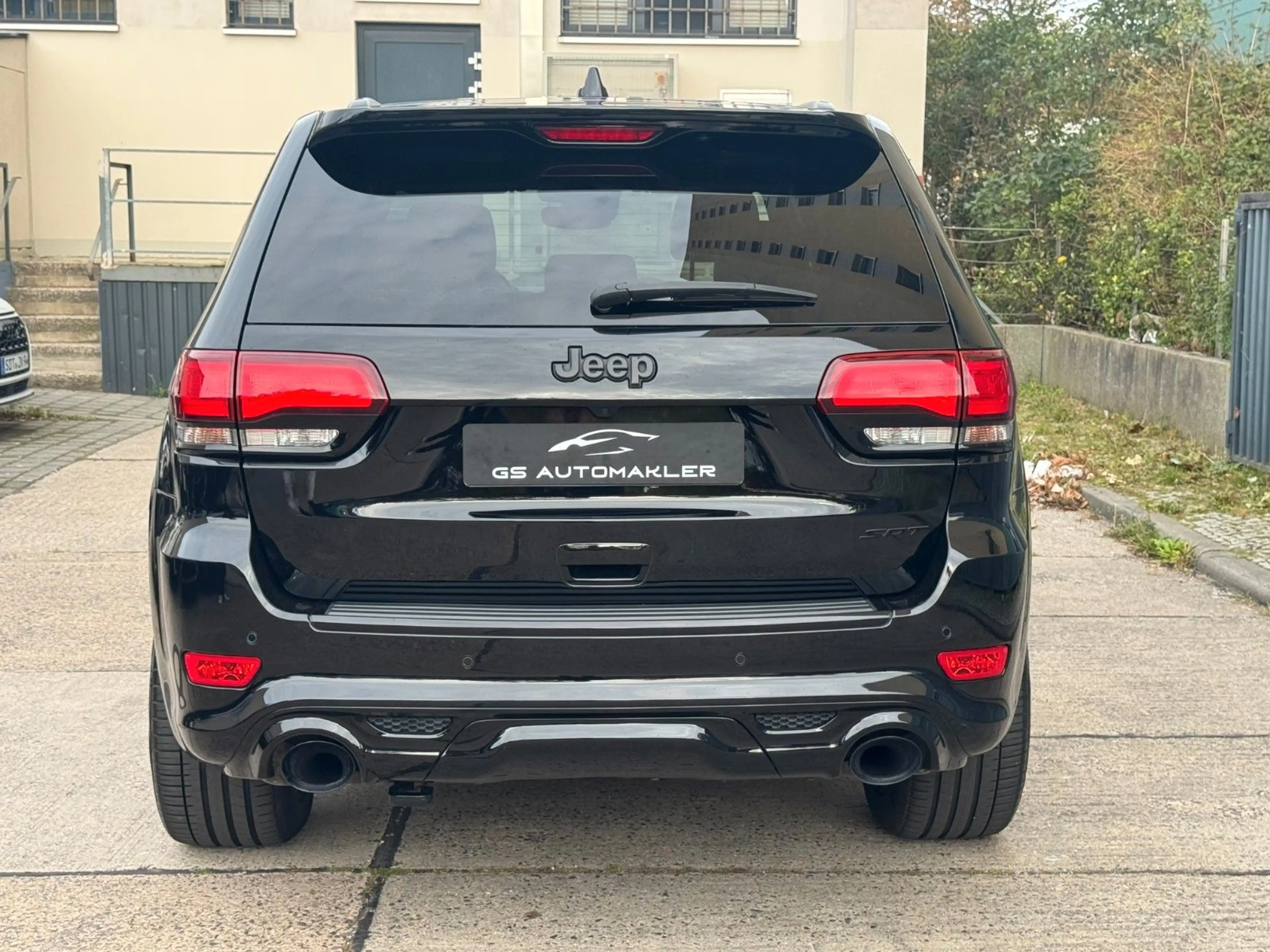 Jeep Grand Cherokee 6.4 V8 HEMI SRT — photo 6