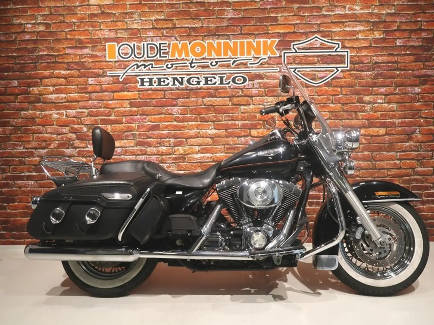 Harley-Davidson Road King FLHRC Classic 1450 Noir - 1