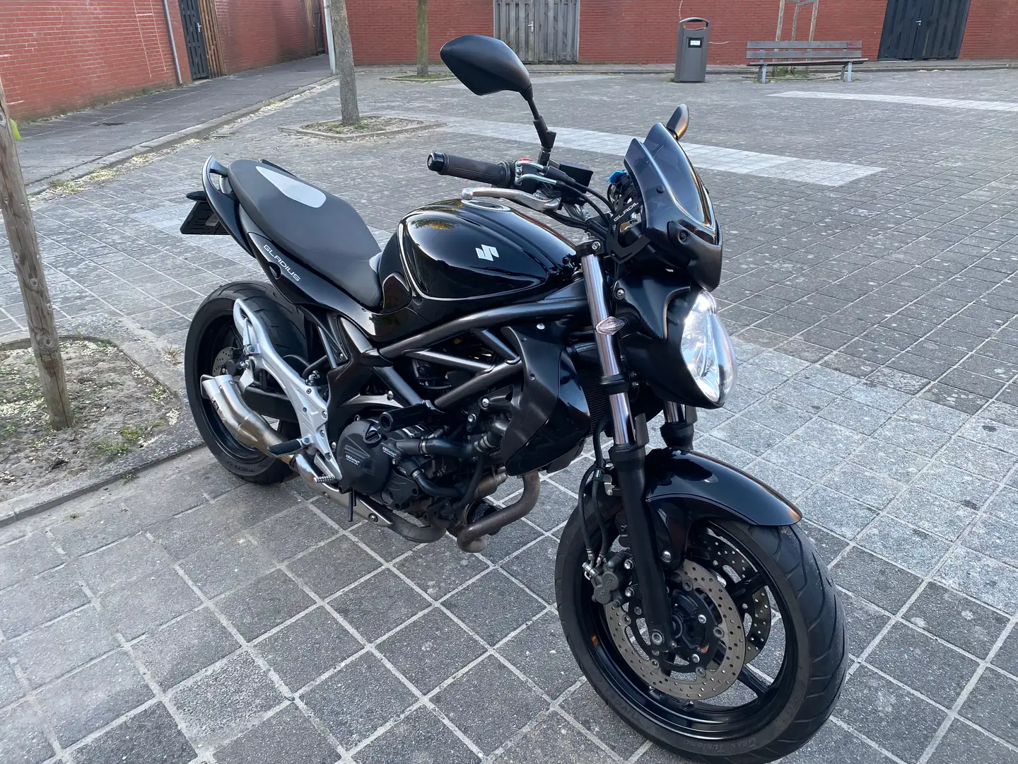 Suzuki SV 650 SFV650 Zwart - 2