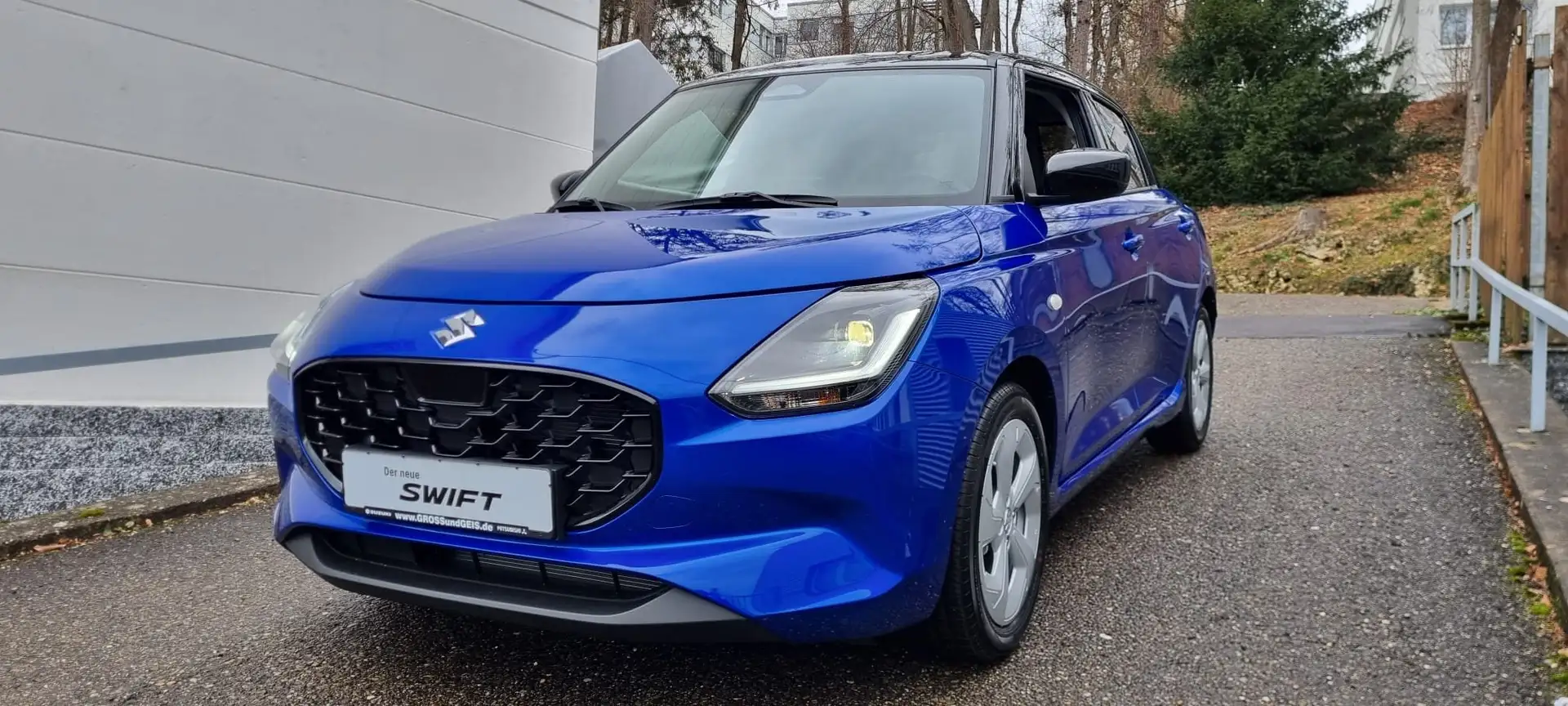 Suzuki Swift 1.2 Hybrid  Comfort Blau - 2