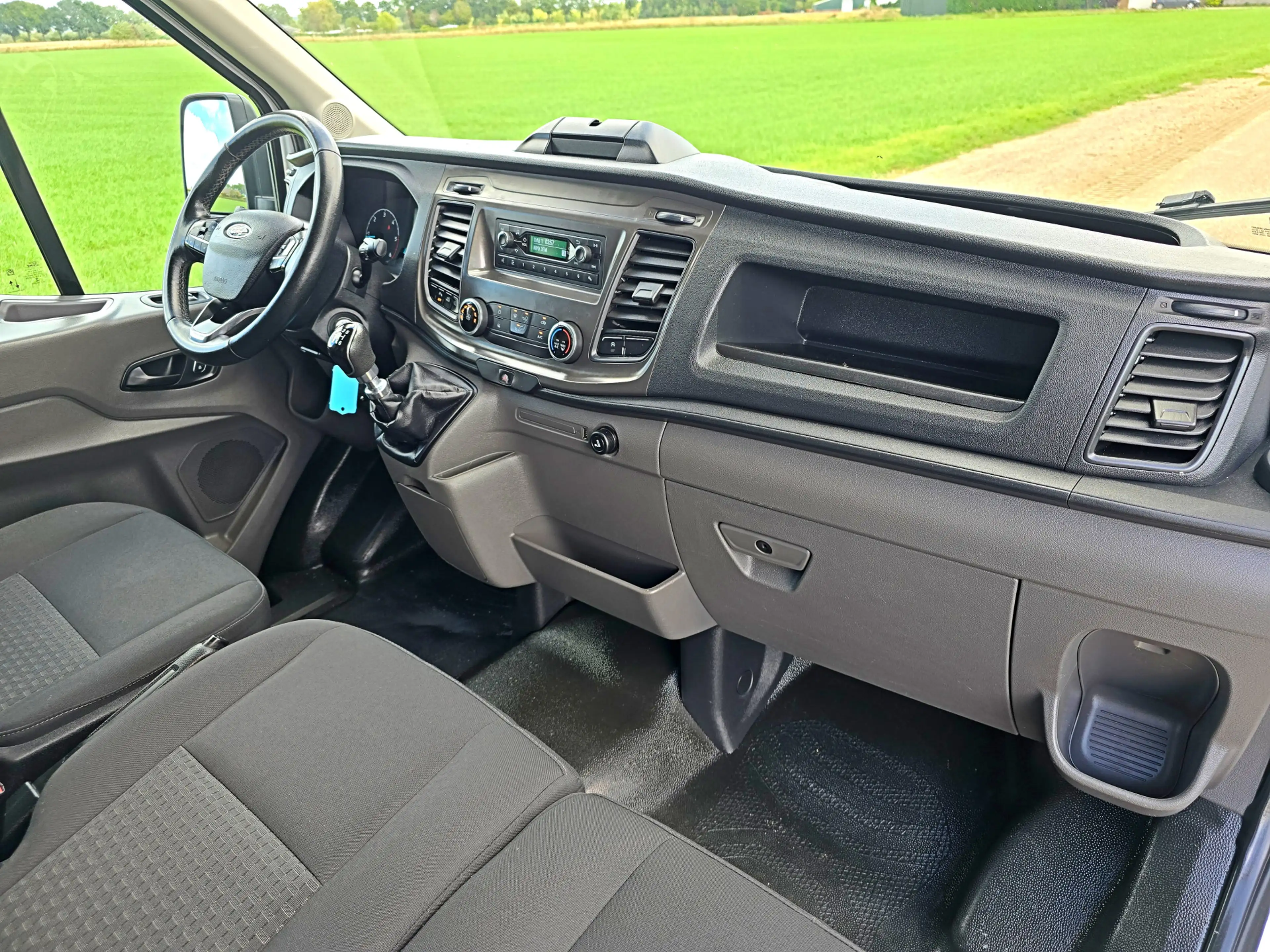 Ford Transit 350 2.0 TDCI L2 H2 - 130 Pk - Euro 6 - Airco - Cru — photo 14