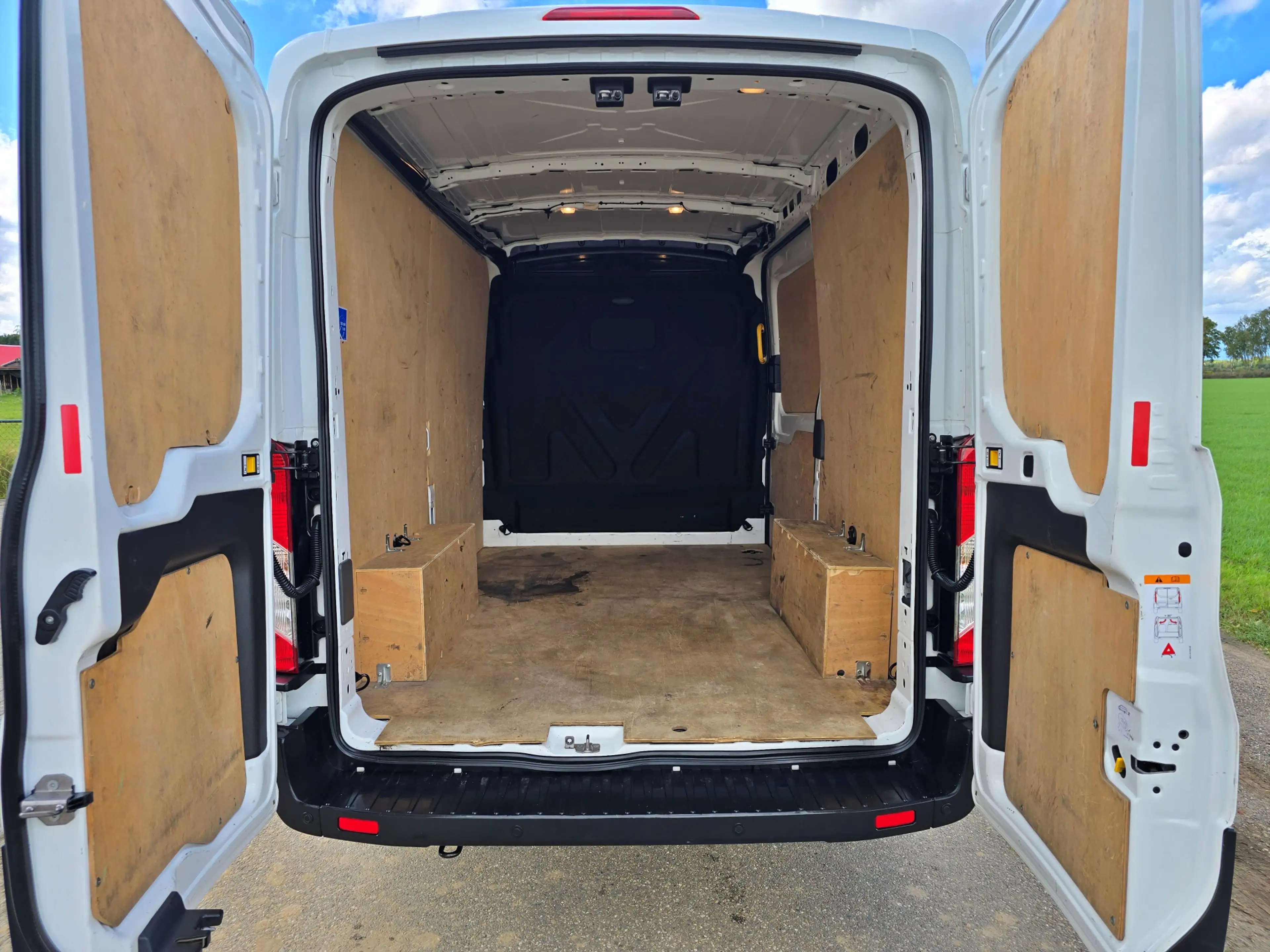 Ford Transit 350 2.0 TDCI L2 H2 - 130 Pk - Euro 6 - Airco - Cru — photo 6