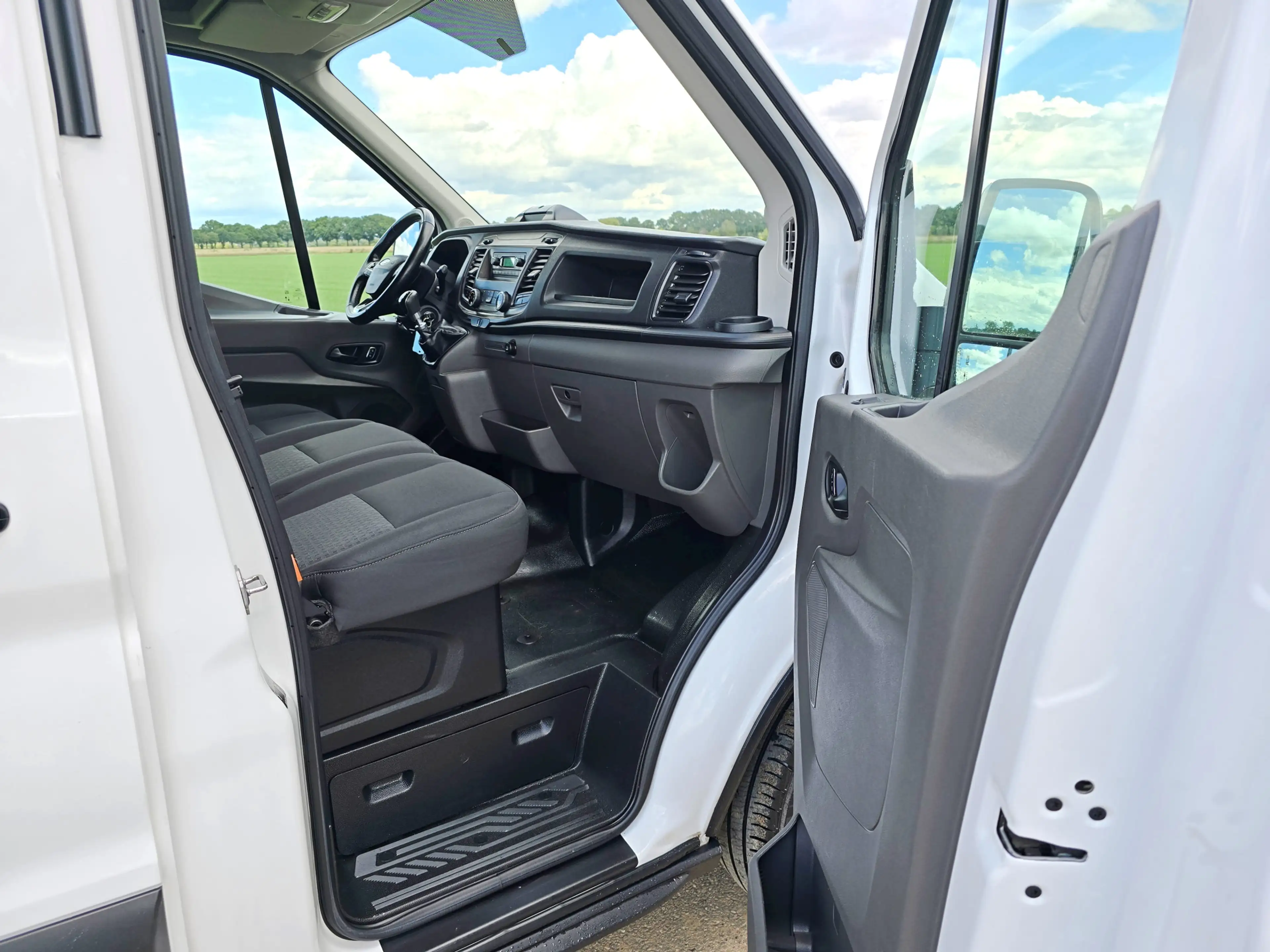 Ford Transit 350 2.0 TDCI L2 H2 - 130 Pk - Euro 6 - Airco - Cru — photo 12