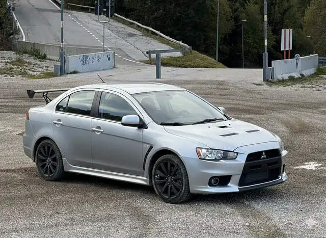 Mitsubishi Lancer Evo