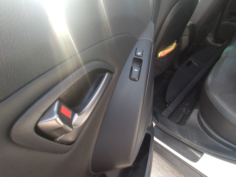 Hyundai iX35 FIFA World Cup Edition 2WD+T.LEDER+SHZ+PDC — photo 12