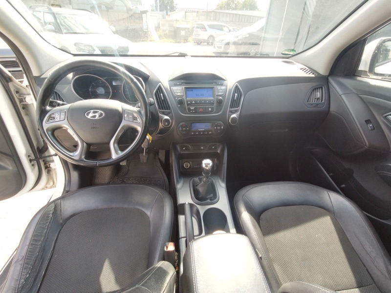 Hyundai iX35 FIFA World Cup Edition 2WD+T.LEDER+SHZ+PDC — photo 9