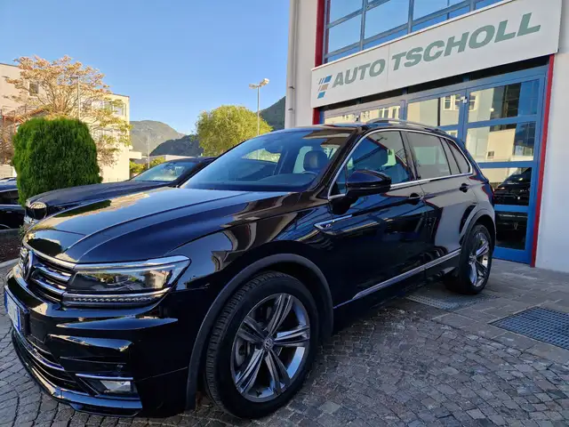 Volkswagen Tiguan 2.0 TDI 190Cv 4Motion DSG R-Line ACC LED Active-Info-Display 19" Navi Euro6b