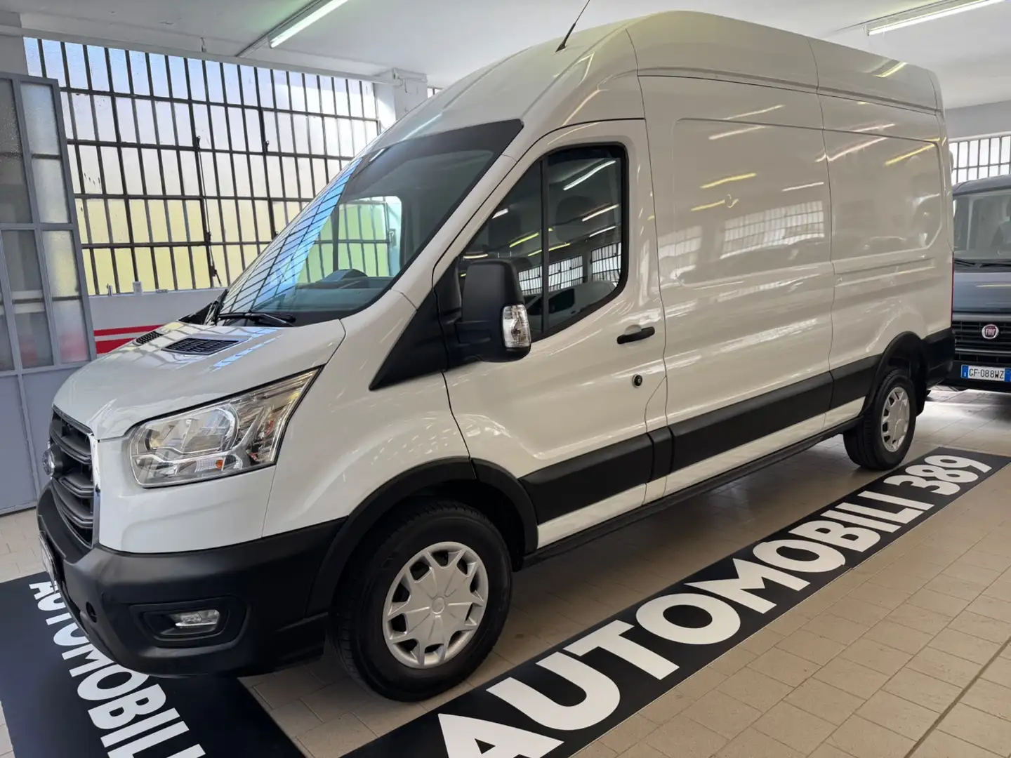 Ford Transit Transit 350 2.0TDCi EcoBlue MHEV 170CV PL-TM Furgo Weiß - 1