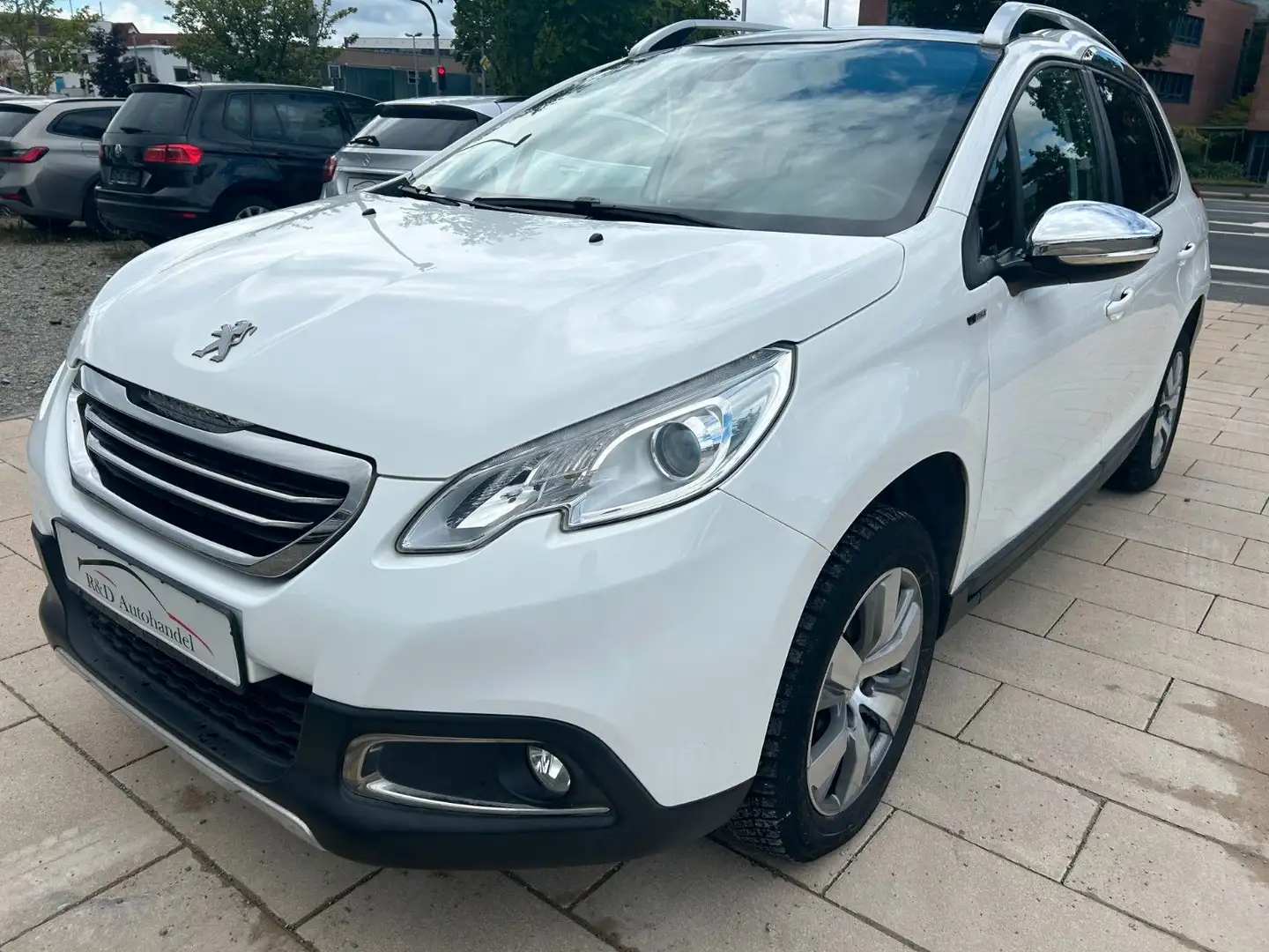 Peugeot 2008 Style Navi SZH Weiß - 1