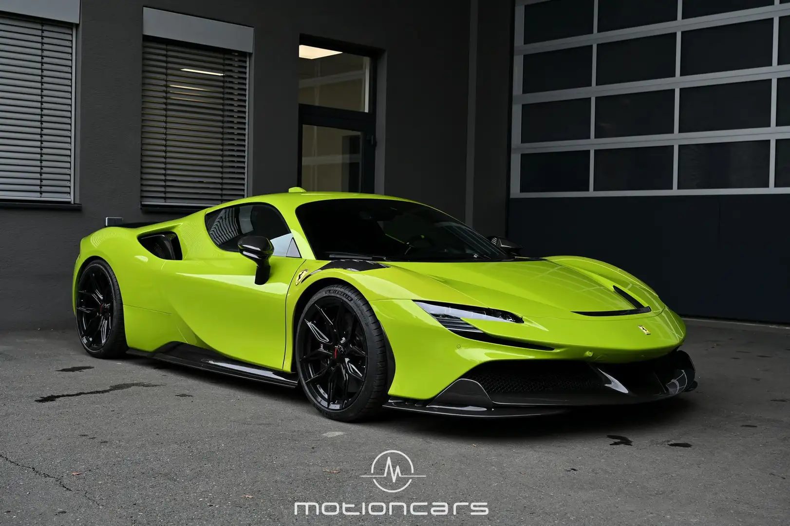 Ferrari SF90 Stradale 1 of 1 Novitec EXP € 488.817,- Grün - 1